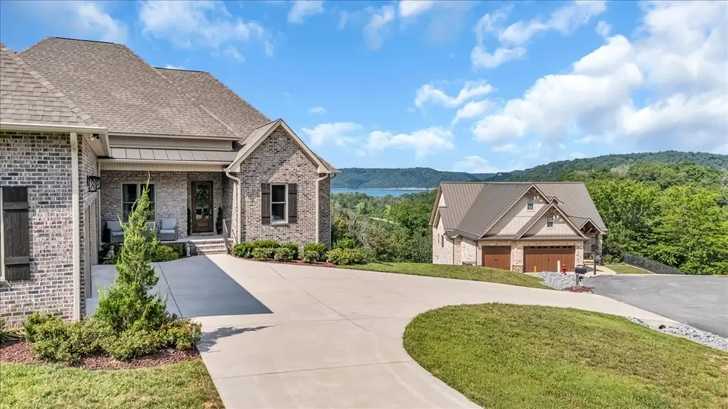 667 Rutherford Lane Smithville TN 37166