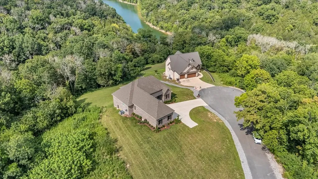 667 Rutherford Lane Smithville TN 37166