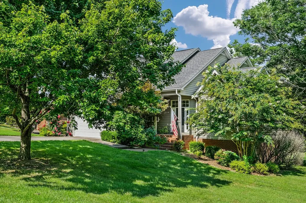 1501 N. Plantation Drive Cookeville TN 38506