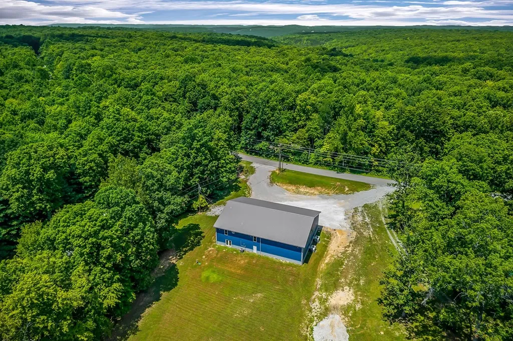 1899 Cow Pen Road Crossville TN 38571