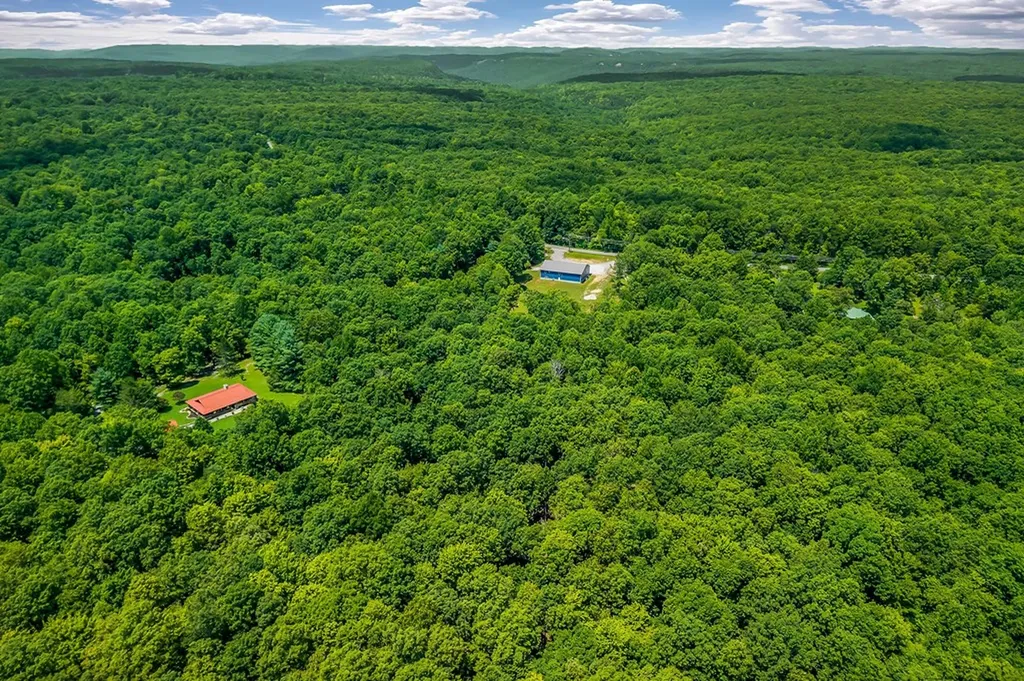 1899 Cow Pen Road Crossville TN 38571