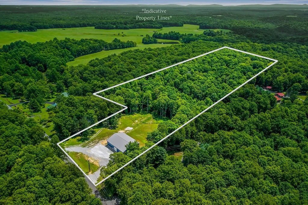 1899 Cow Pen Road Crossville TN 38571