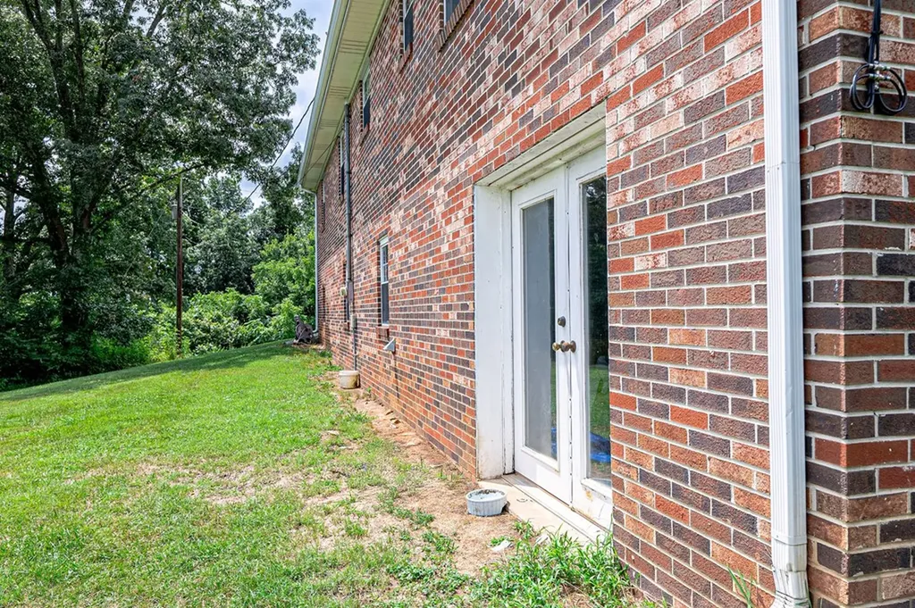 1754 Old Stover Road Monroe TN 38573