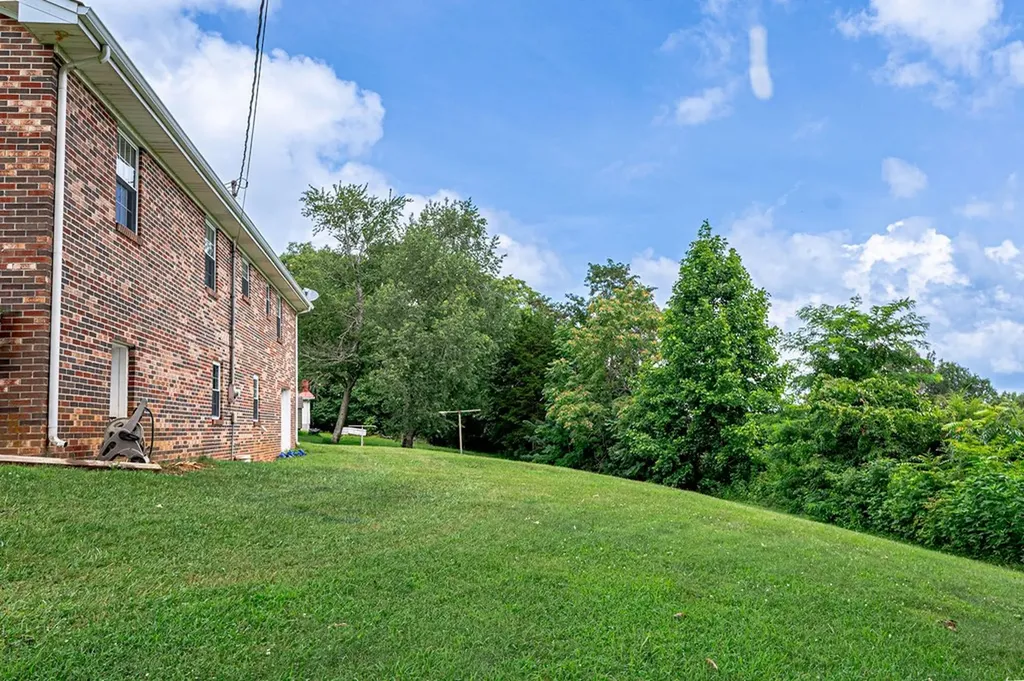 1754 Old Stover Road Monroe TN 38573