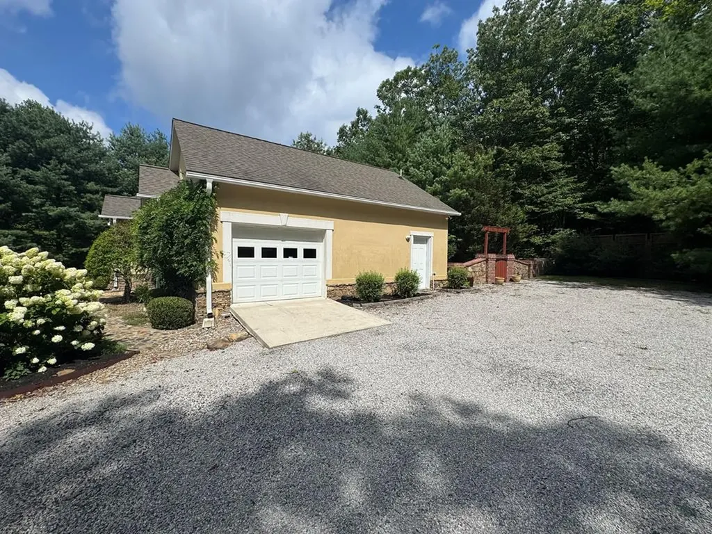 41 Tower Place Monterey TN 38574