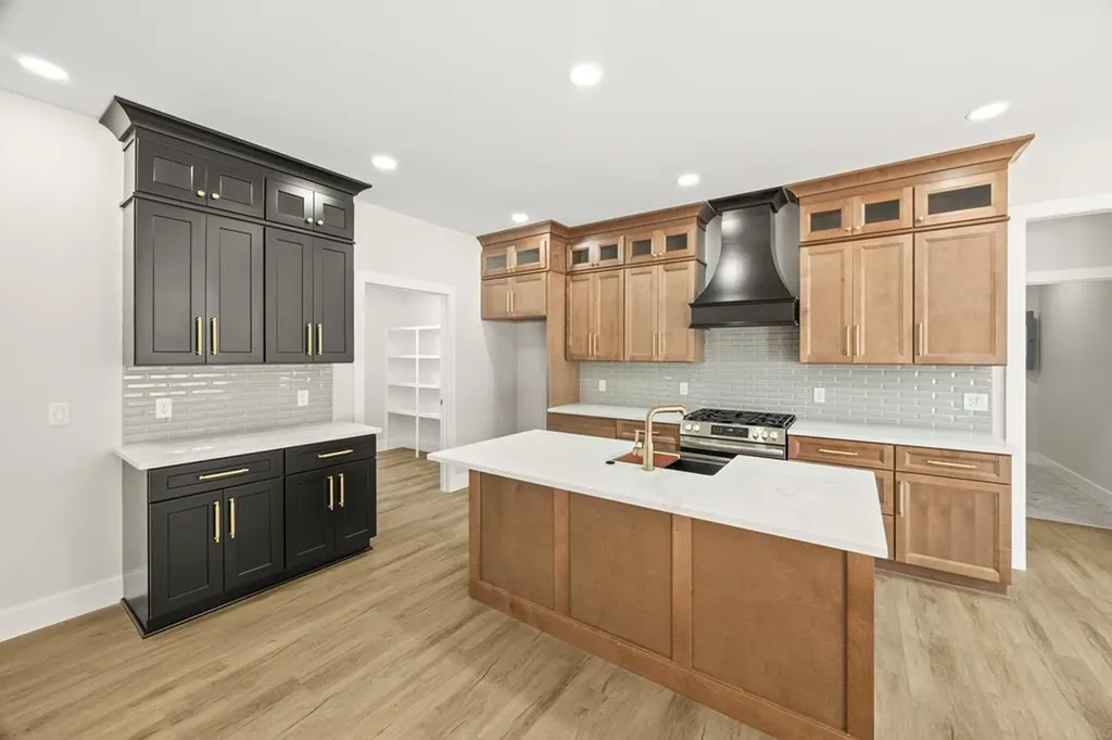 2562 Whispering Oaks Lane Cookeville TN 38502