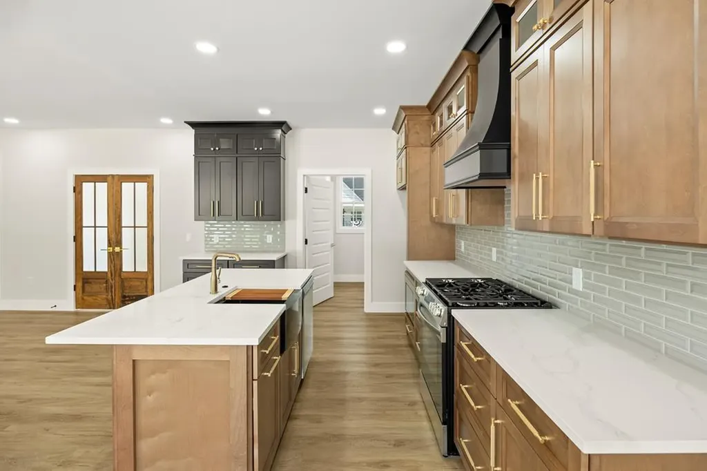 2562 Whispering Oaks Lane Cookeville TN 38502