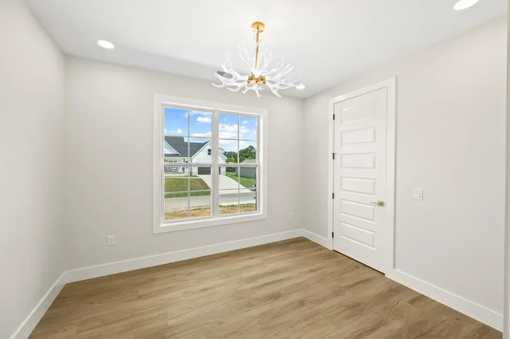 2562 Whispering Oaks Lane Cookeville TN 38502