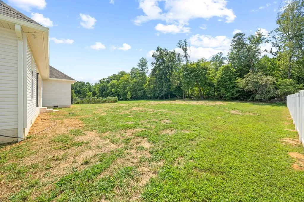 2562 Whispering Oaks Lane Cookeville TN 38502