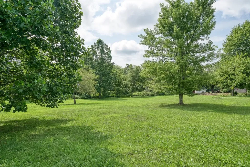 1199 Ashburn Road Monterey TN 38574