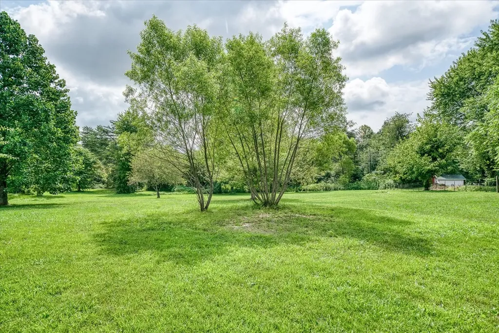 1199 Ashburn Road Monterey TN 38574