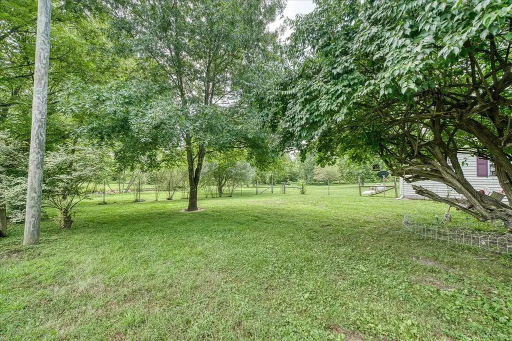 1199 Ashburn Road Monterey TN 38574