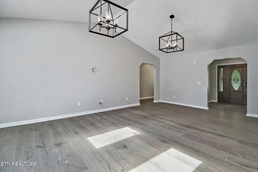 8621 Cherokee Trail Crossville TN 38572