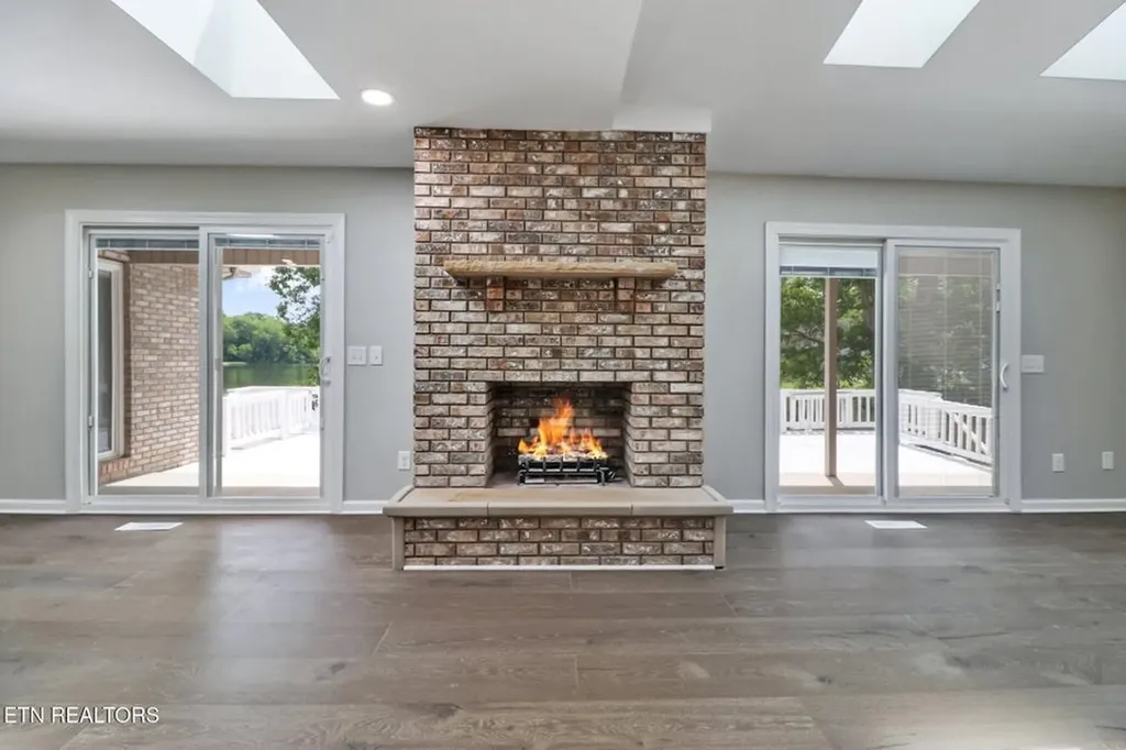 8621 Cherokee Trail Crossville TN 38572