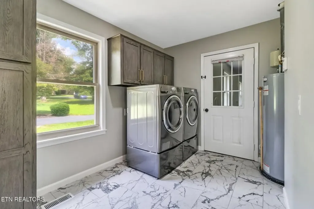 8621 Cherokee Trail Crossville TN 38572