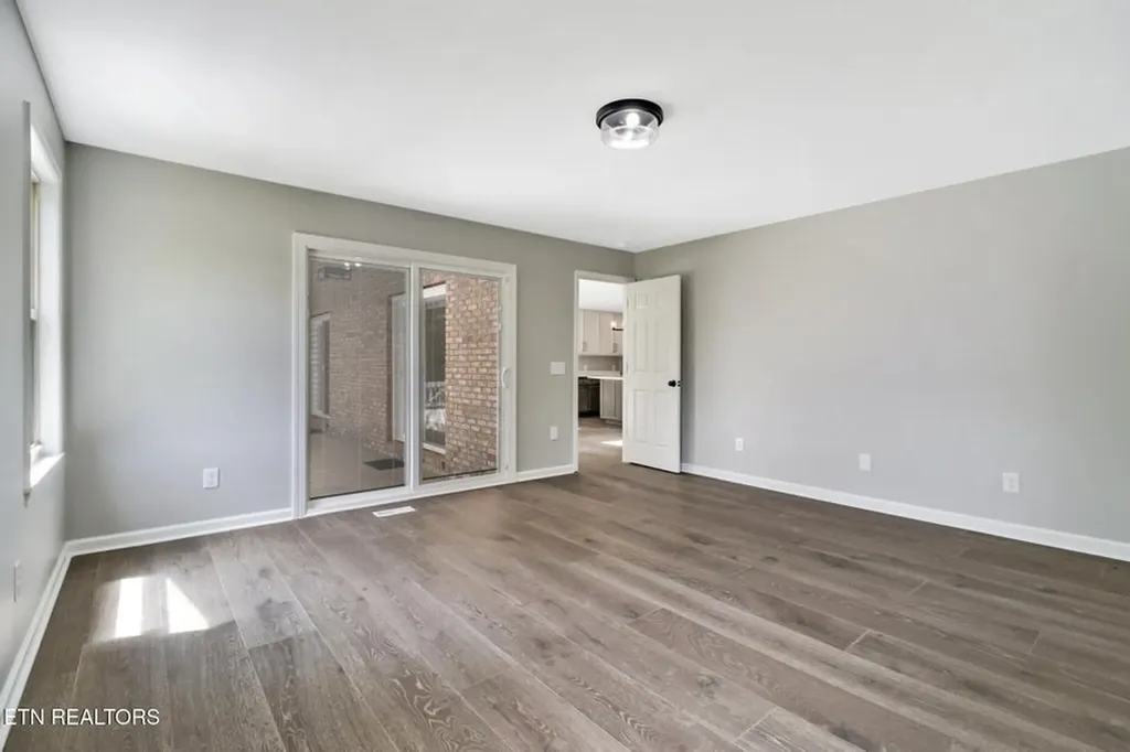 8621 Cherokee Trail Crossville TN 38572