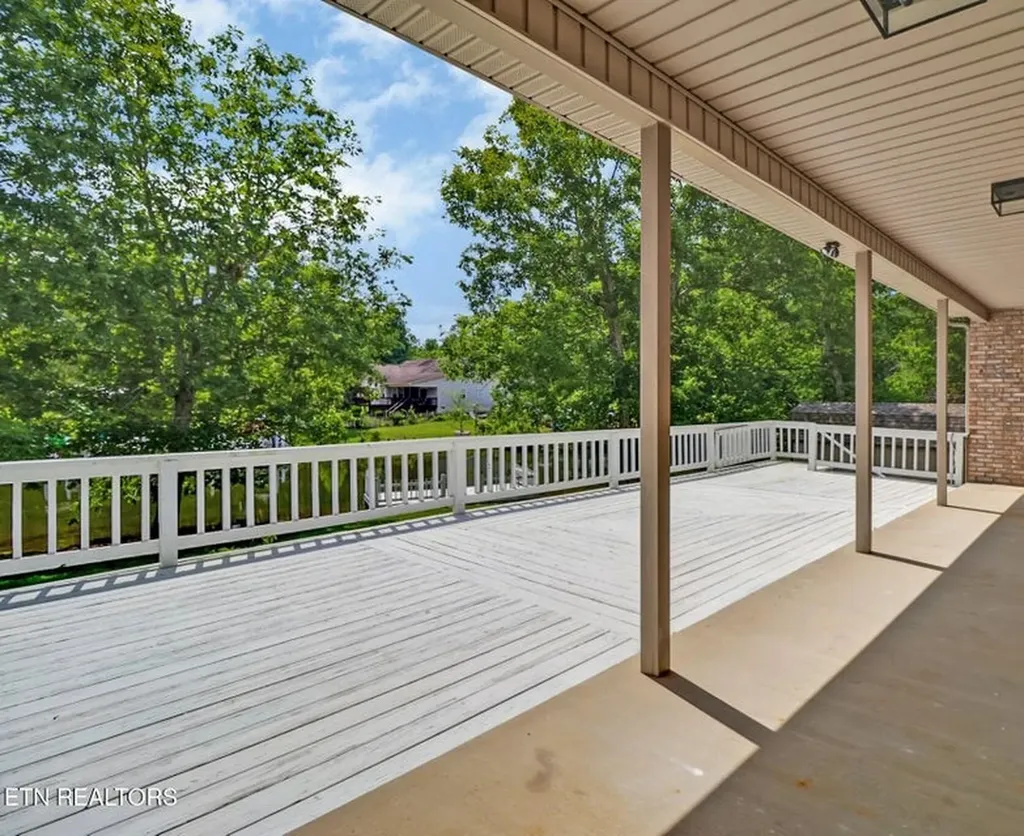 8621 Cherokee Trail Crossville TN 38572