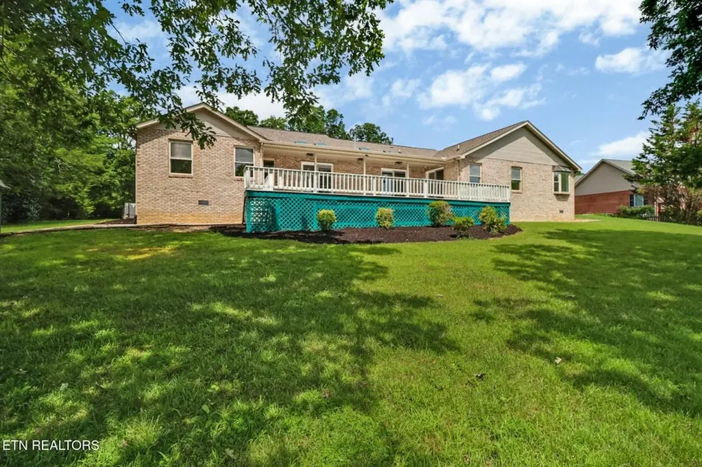 8621 Cherokee Trail Crossville TN 38572