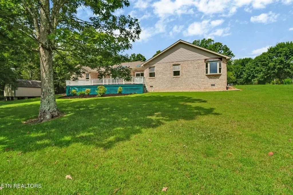 8621 Cherokee Trail Crossville TN 38572