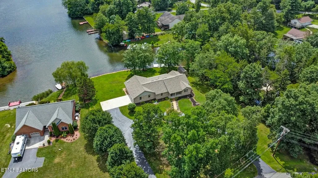 8621 Cherokee Trail Crossville TN 38572