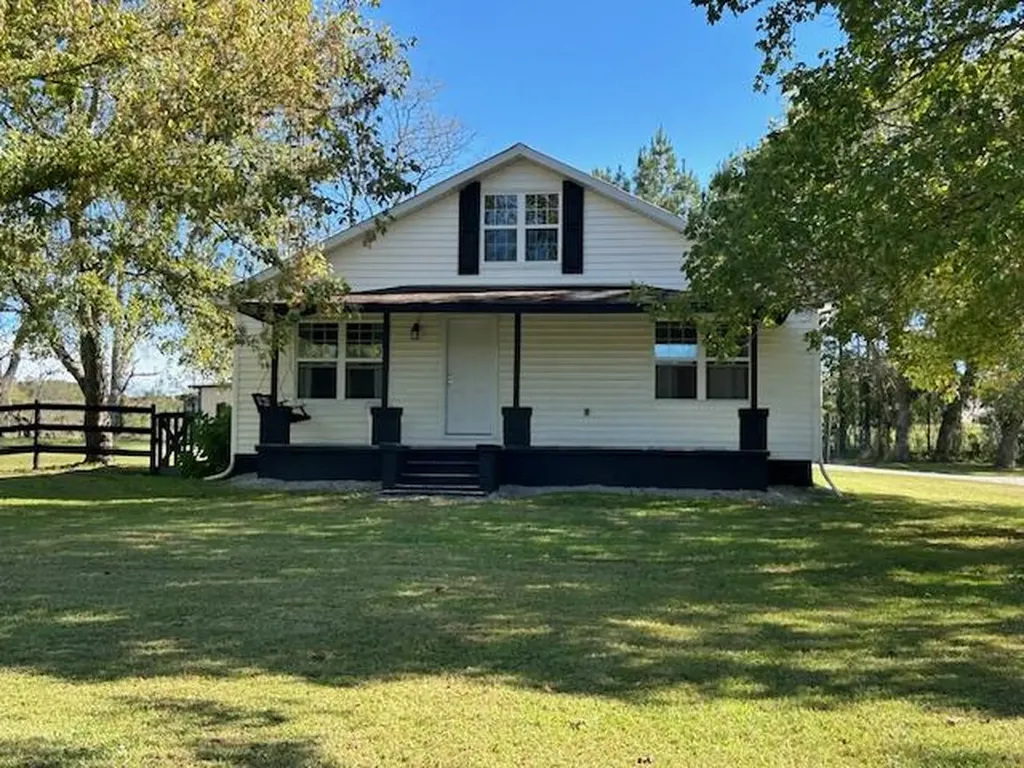 2530 Roslin Road Deer Lodge TN 37726