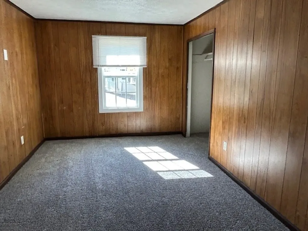 2530 Roslin Road Deer Lodge TN 37726