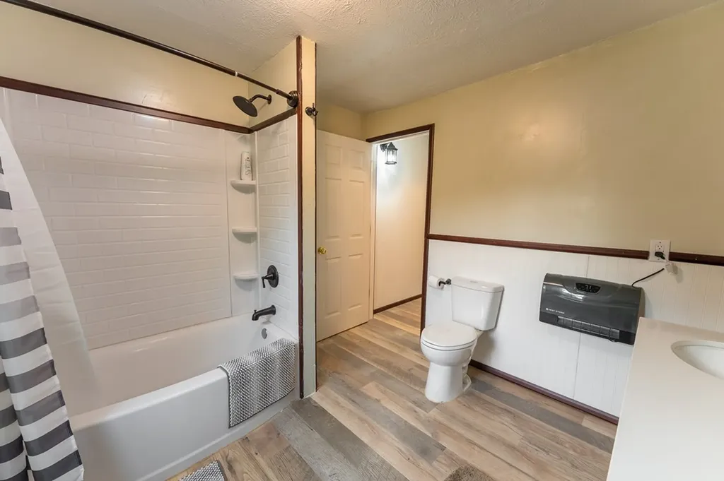 2530 Roslin Road Deer Lodge TN 37726