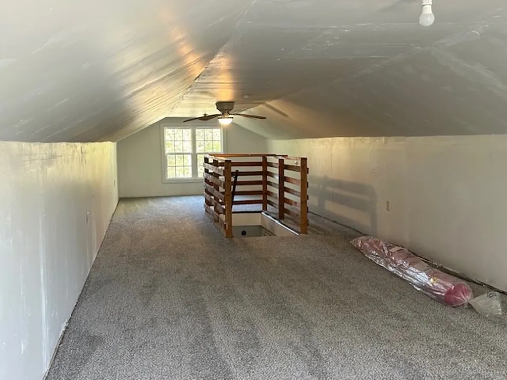 2530 Roslin Road Deer Lodge TN 37726