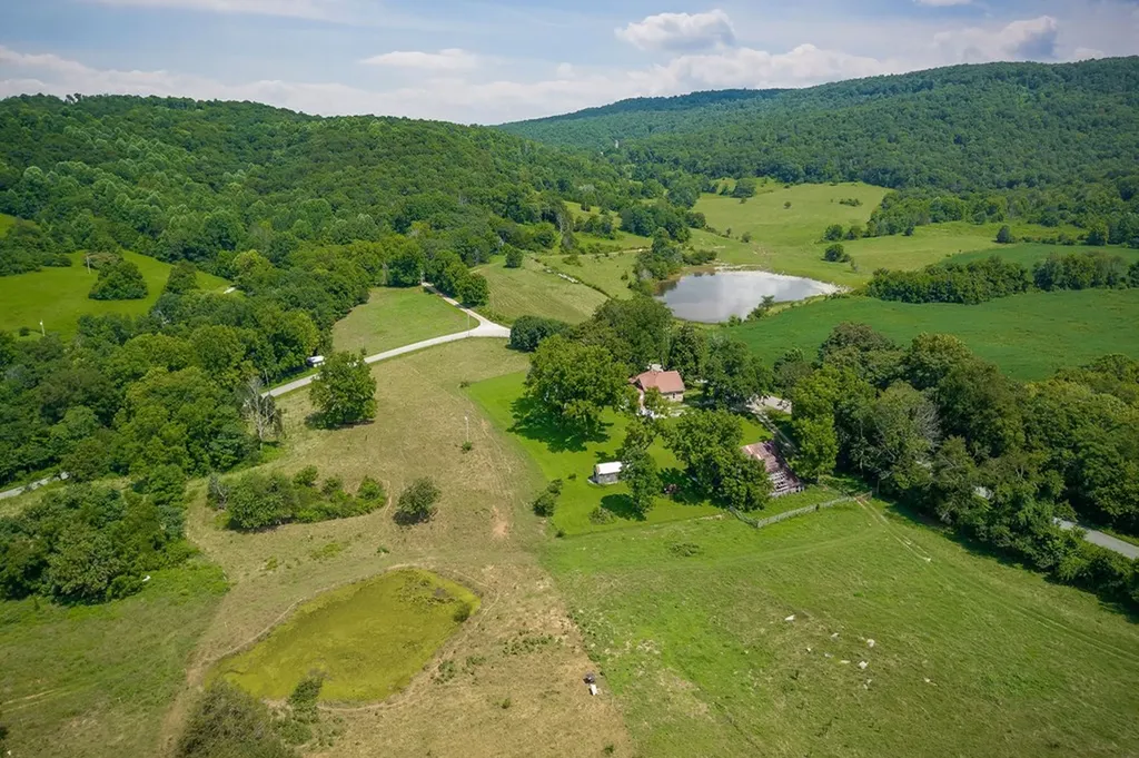 3908 Lost Creek Road Sparta TN 38583