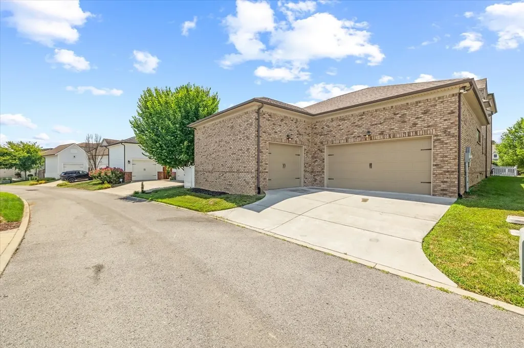 1548 Drakes Creek Hendersonville TN 37075