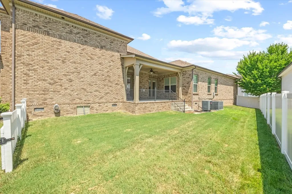 1548 Drakes Creek Hendersonville TN 37075