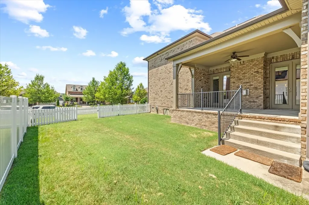 1548 Drakes Creek Hendersonville TN 37075