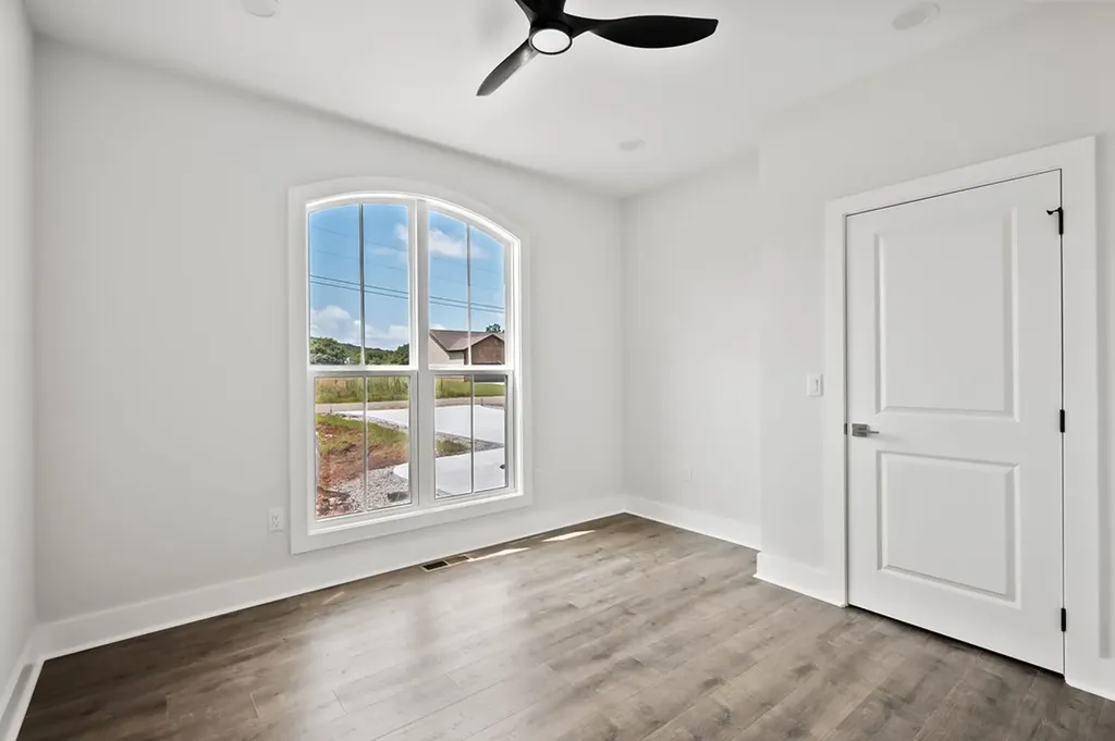 136 Dairy Barn Road Sparta TN 38583