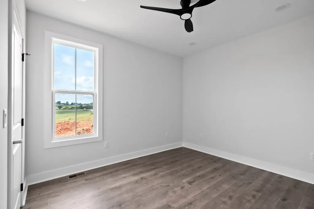 136 Dairy Barn Road Sparta TN 38583