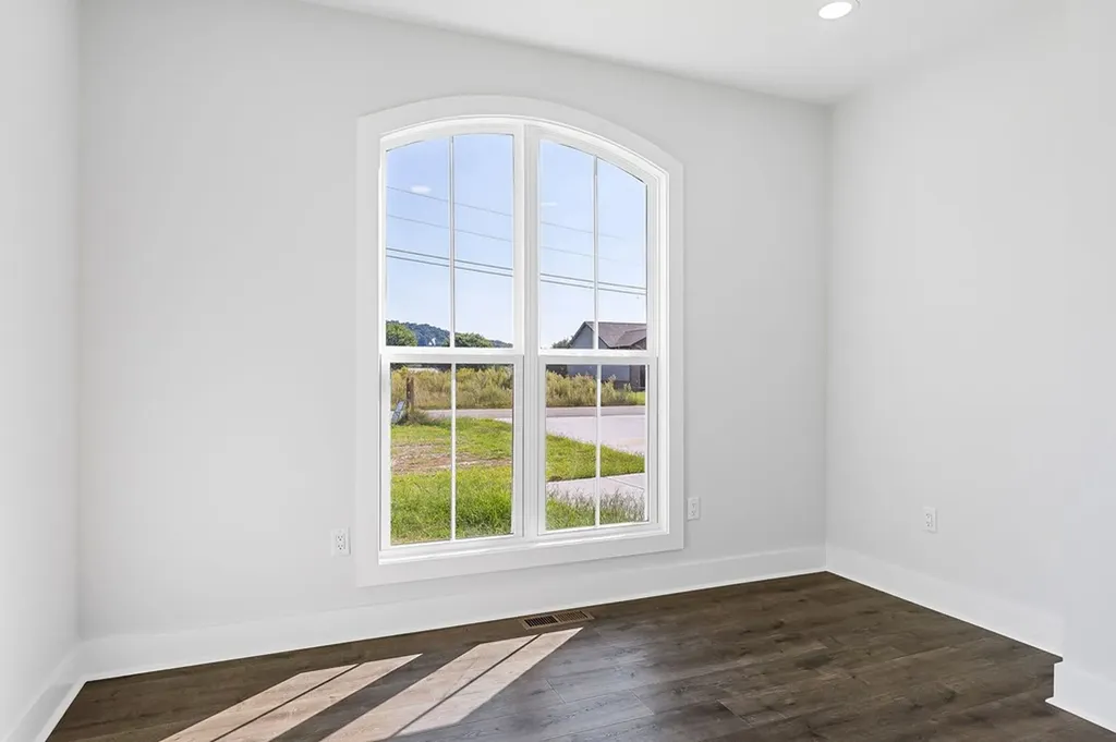 136 Dairy Barn Road Sparta TN 38583