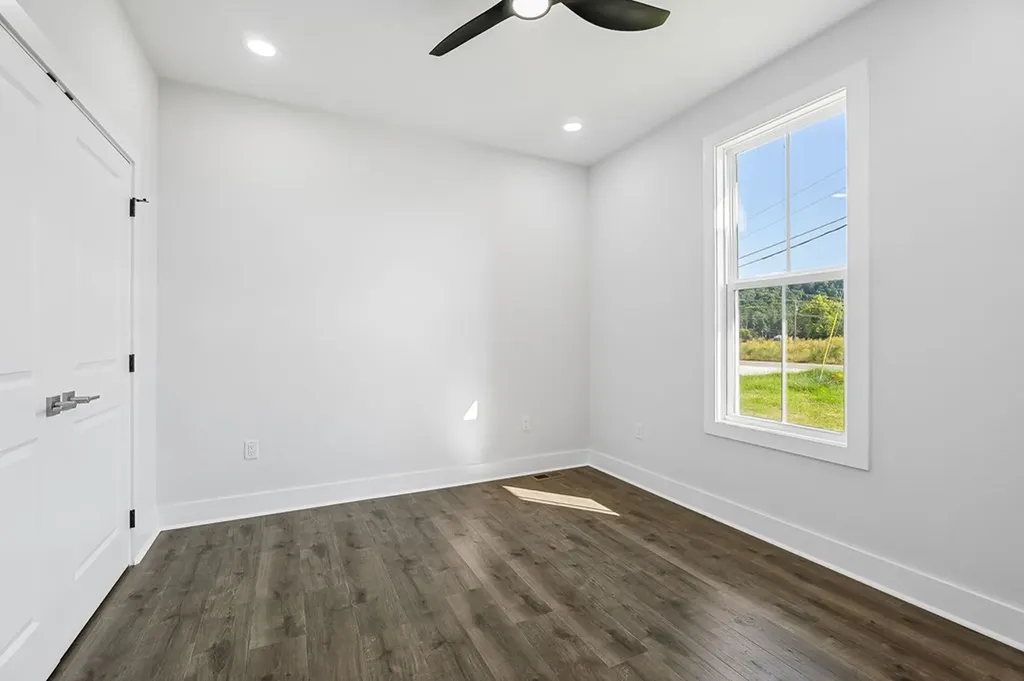 136 Dairy Barn Road Sparta TN 38583