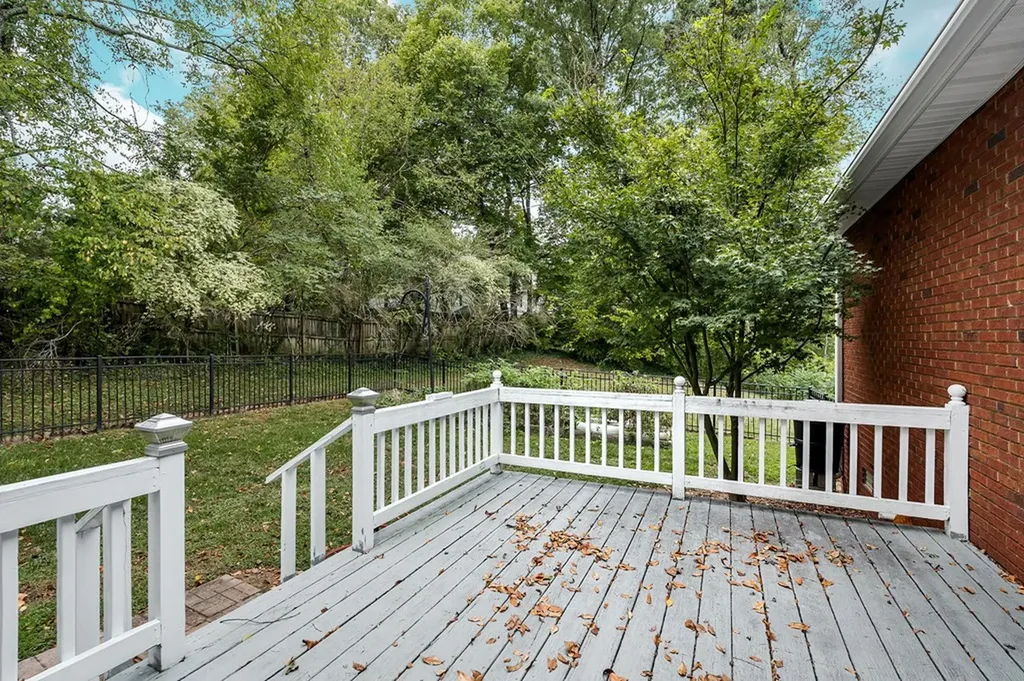 713 Russell Strausse Road Cookeville TN 38501