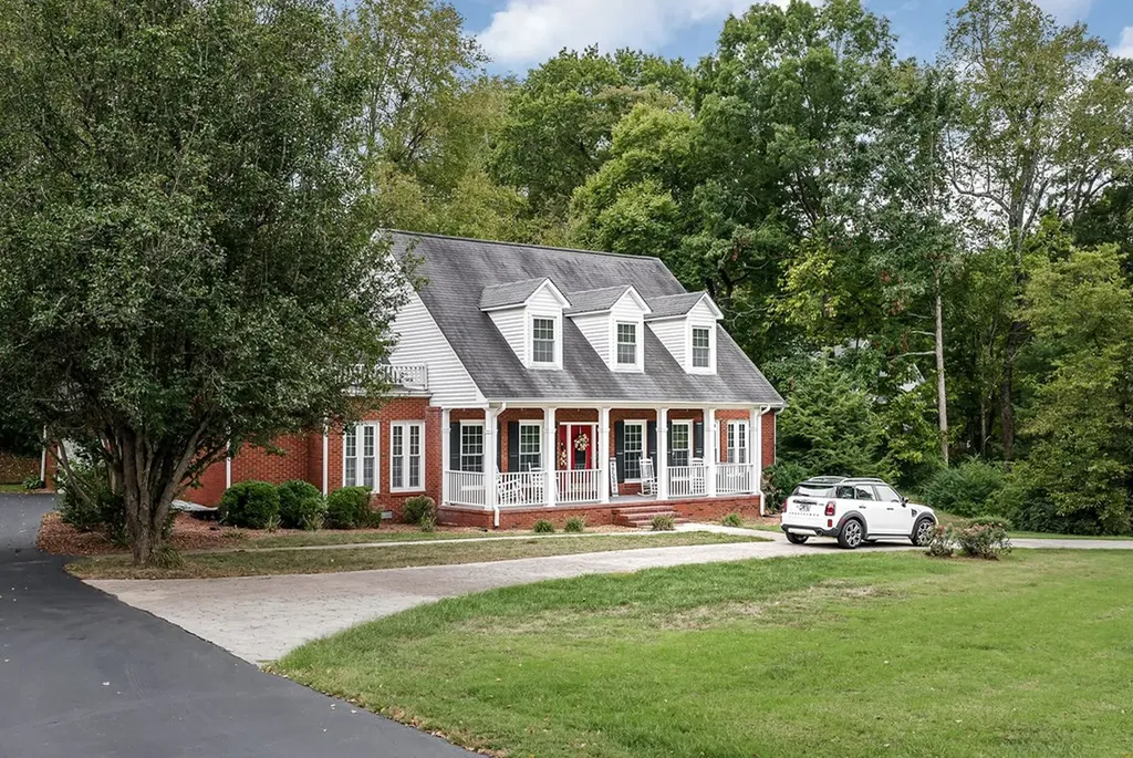 713 Russell Strausse Road Cookeville TN 38501