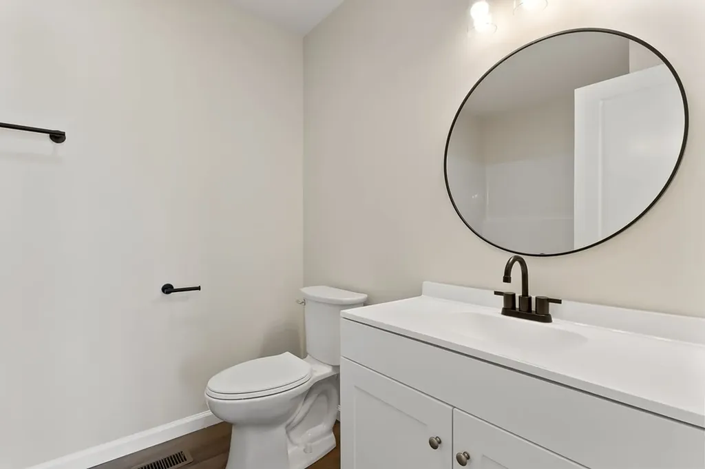 14267 Old Kentucky Road Walling TN 38587