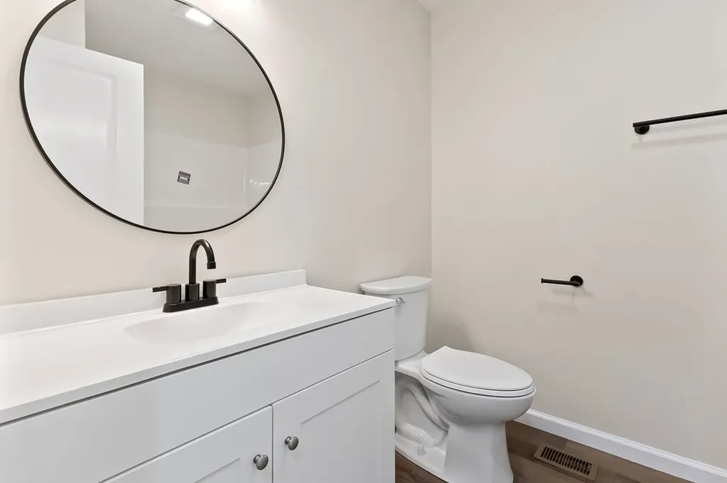 14267 Old Kentucky Road Walling TN 38587