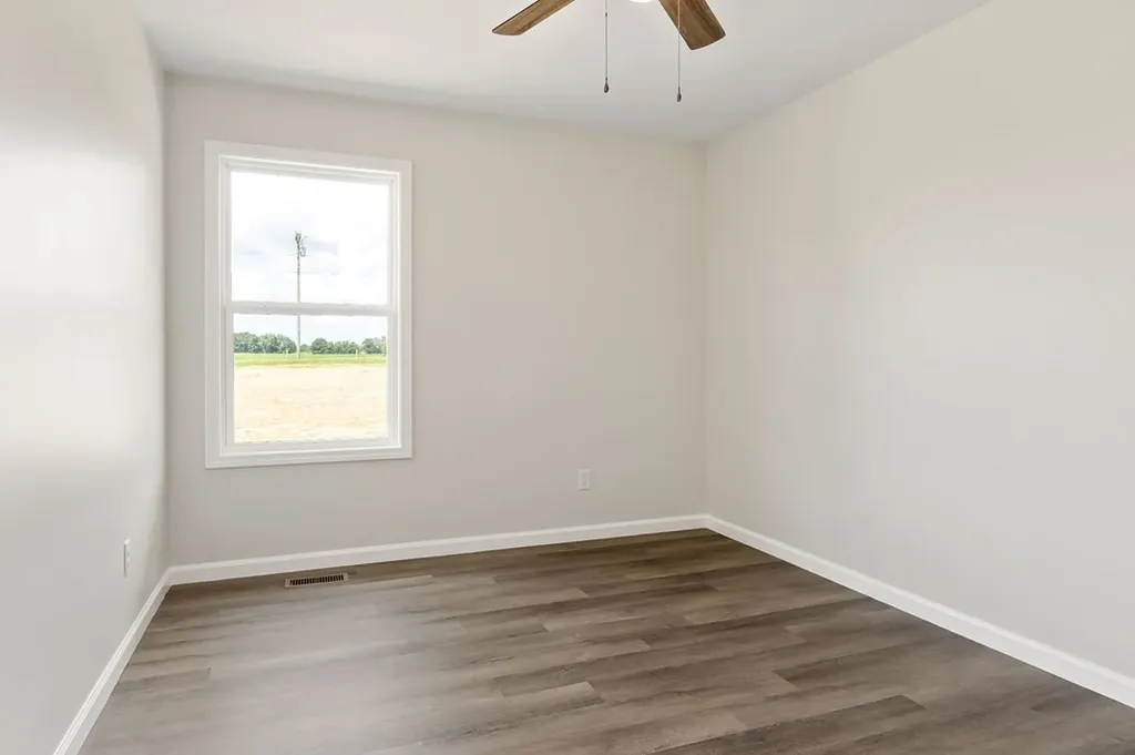 14267 Old Kentucky Road Walling TN 38587