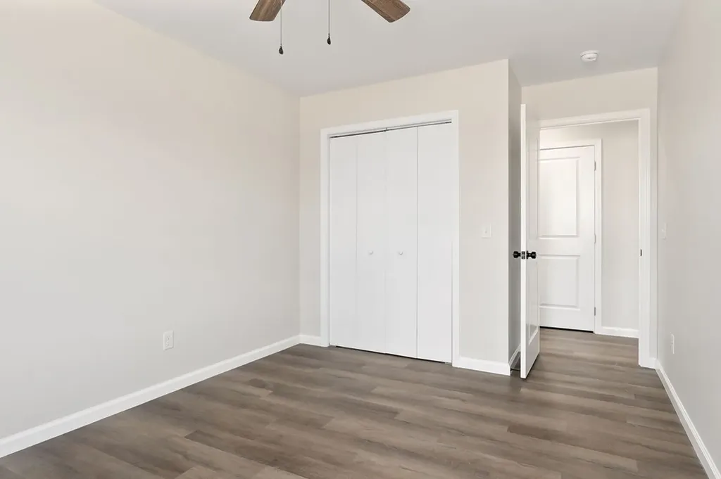 14267 Old Kentucky Road Walling TN 38587