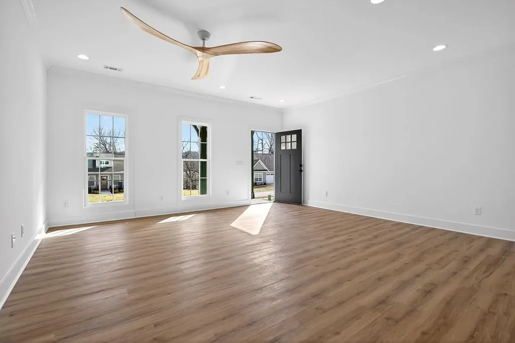 519 Cottage Way Cookeville TN 38506