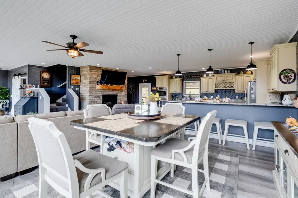 4700 Honey Creek Loop Road Robbins TN 37852