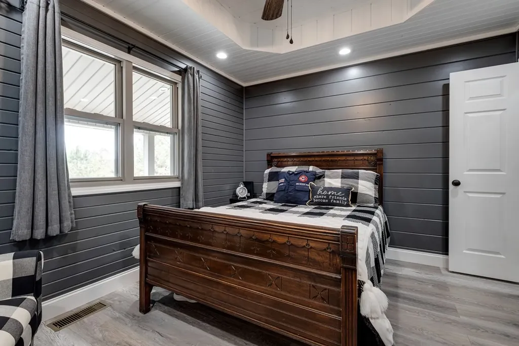 4700 Honey Creek Loop Road Robbins TN 37852