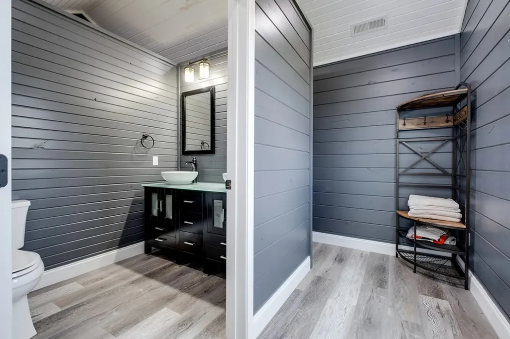 4700 Honey Creek Loop Road Robbins TN 37852