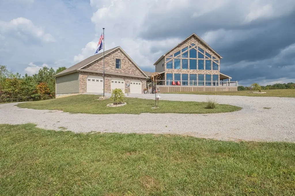 4700 Honey Creek Loop Road Robbins TN 37852