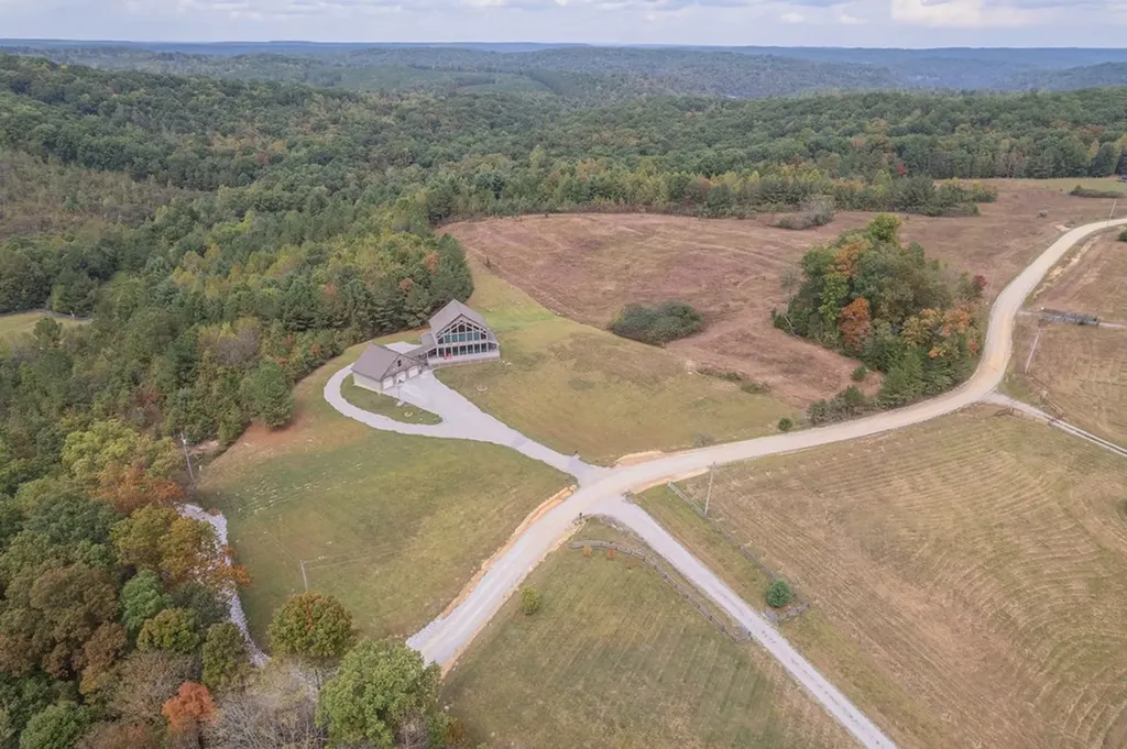 4700 Honey Creek Loop Road Robbins TN 37852