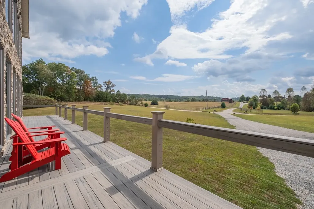 4700 Honey Creek Loop Road Robbins TN 37852