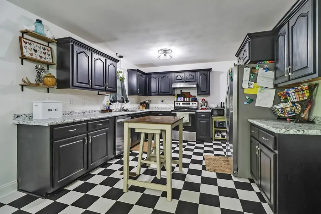 1011 Fox Ridge Drive Grimsley TN 38565